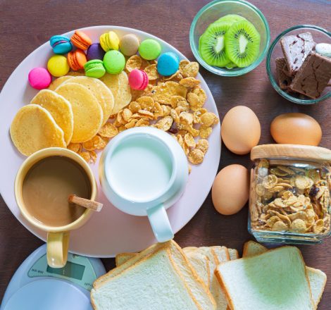 Beneficiile surprinzătoare ale unui mic dejun bogat în proteine